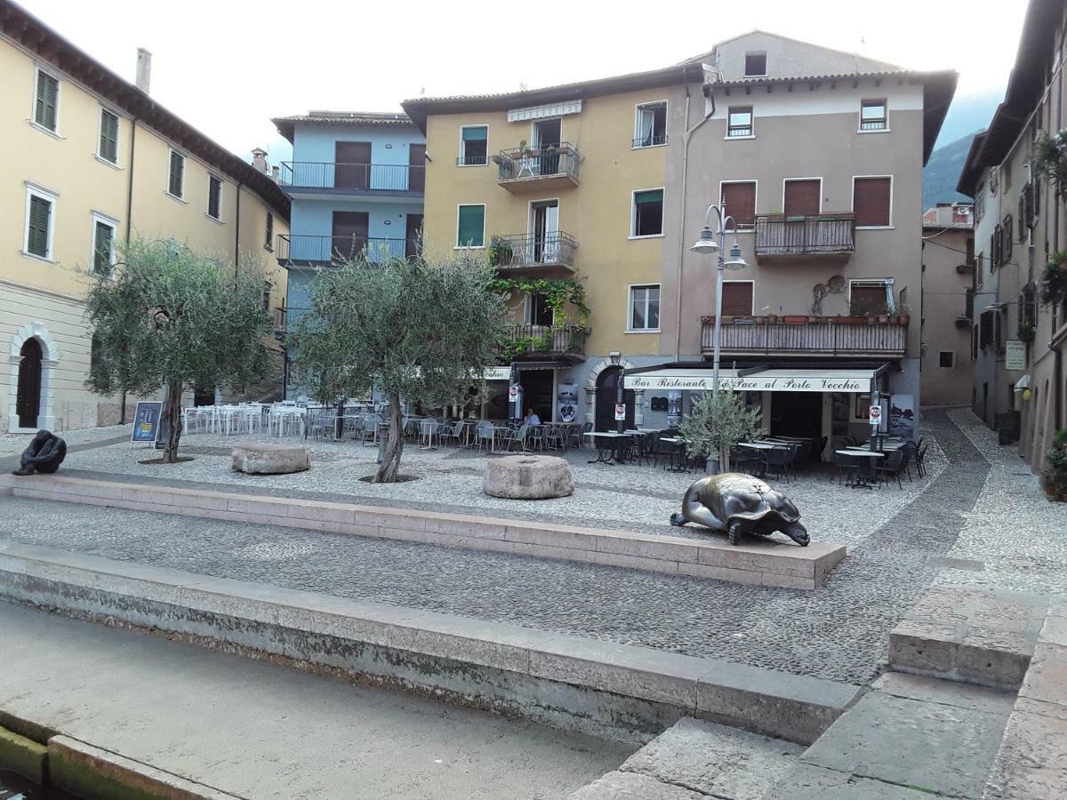 Camera Il Borgo Vicino Al Castello Con Parcheggio 말세진느 외부 사진